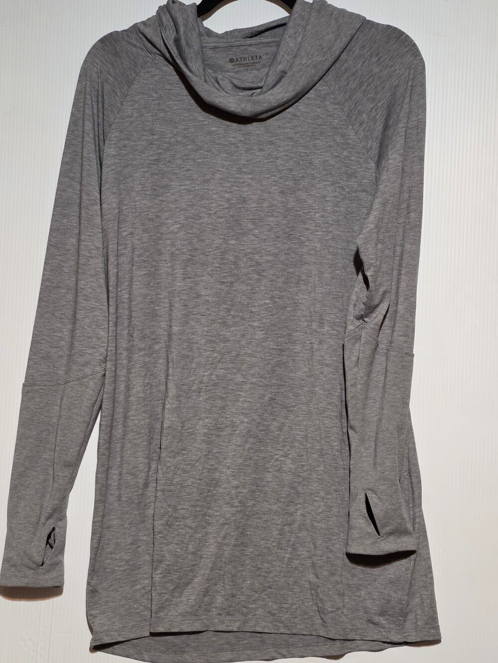 L Athleta Heather Gray Cowl Neck Long Sleeve Tunics Hoodie Thumbholes Athleisure